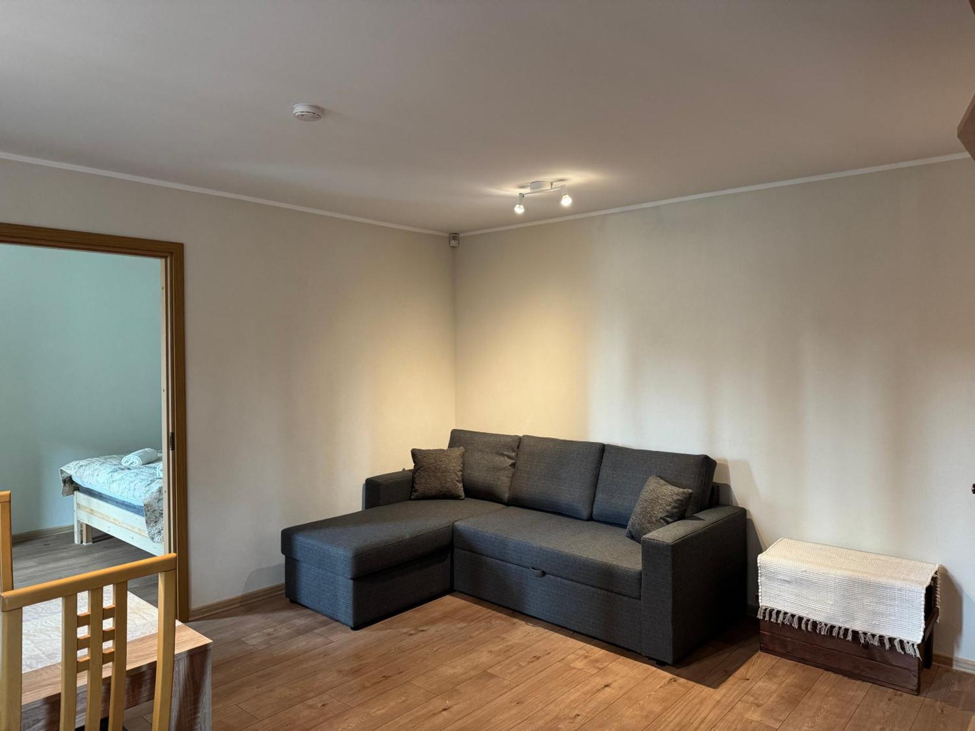 Huoneisto Dikol Two-room Apartment-self Check-in & Free Parking Near Center *